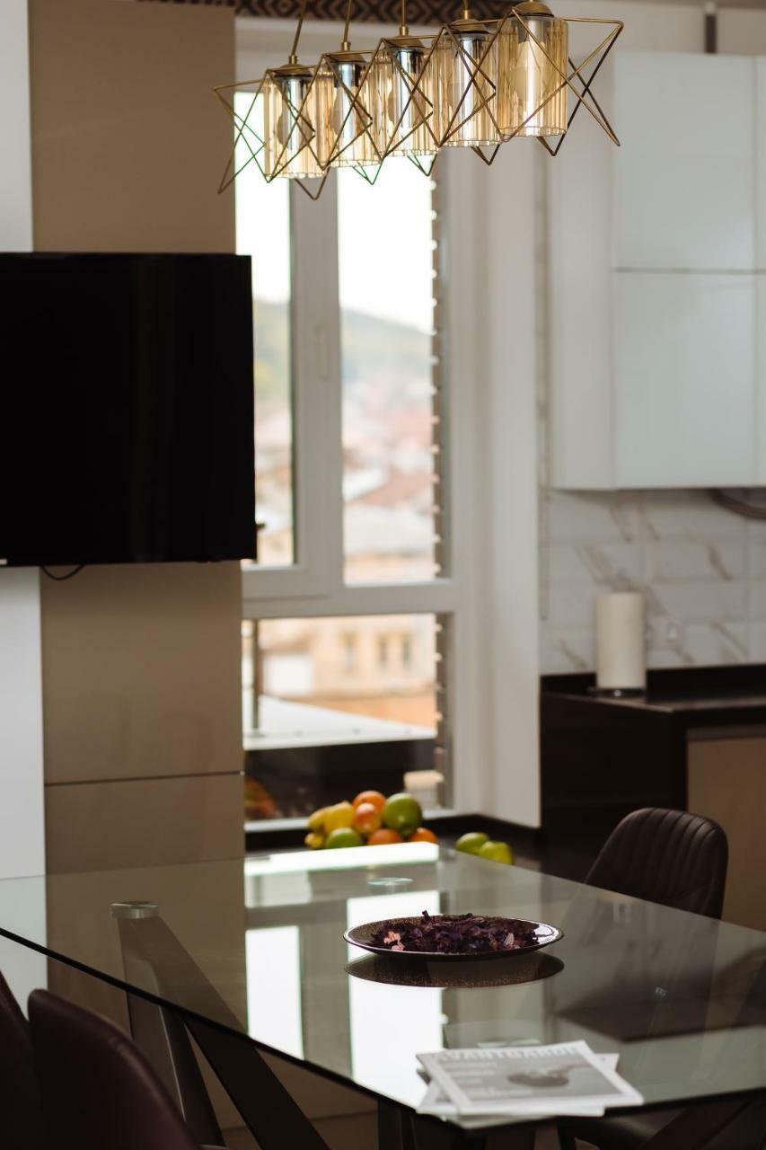 Luxury terrace view Apartment! Lviv Extérieur photo
